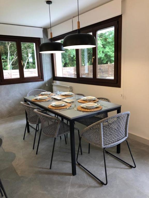 ☀️ Villa Valdés | Chalet Vacacional con piscina, BBQ y sala de juegos · Fotos 10